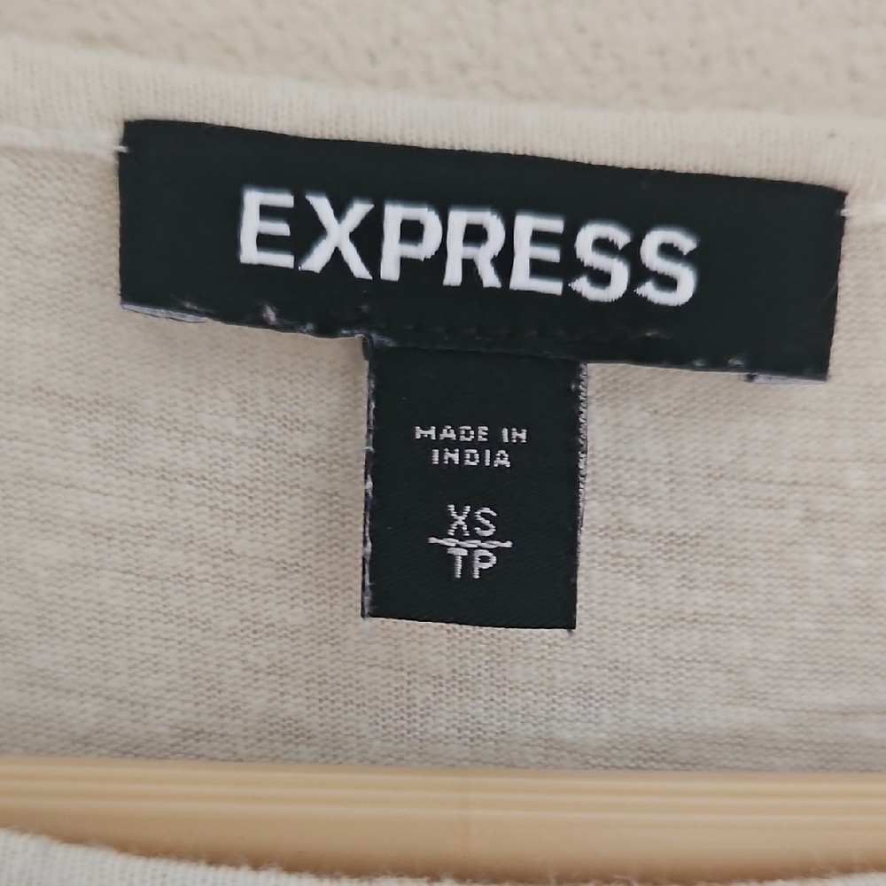 Express Women's Cream Lace Blouse - Picture 2 of 4